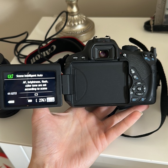 Canon EOS rebel t5i 18-55mm EF-S IS STM Lens - Picture 2 of 5
